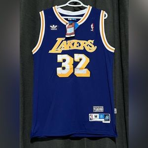 NWT. LAKERS JERSEY SHIRT- JOHNSON